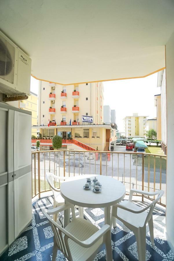 Residence Giuliana Bibione Buitenkant foto