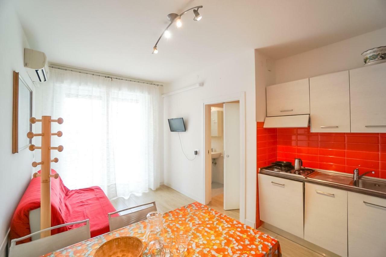Residence Giuliana Bibione Buitenkant foto
